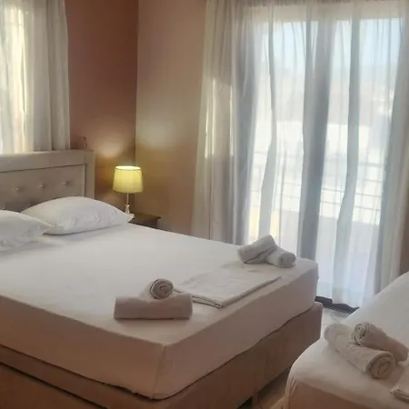 Hotel Vila Danedi