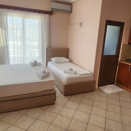 Vila Danedi 3* Ksamil